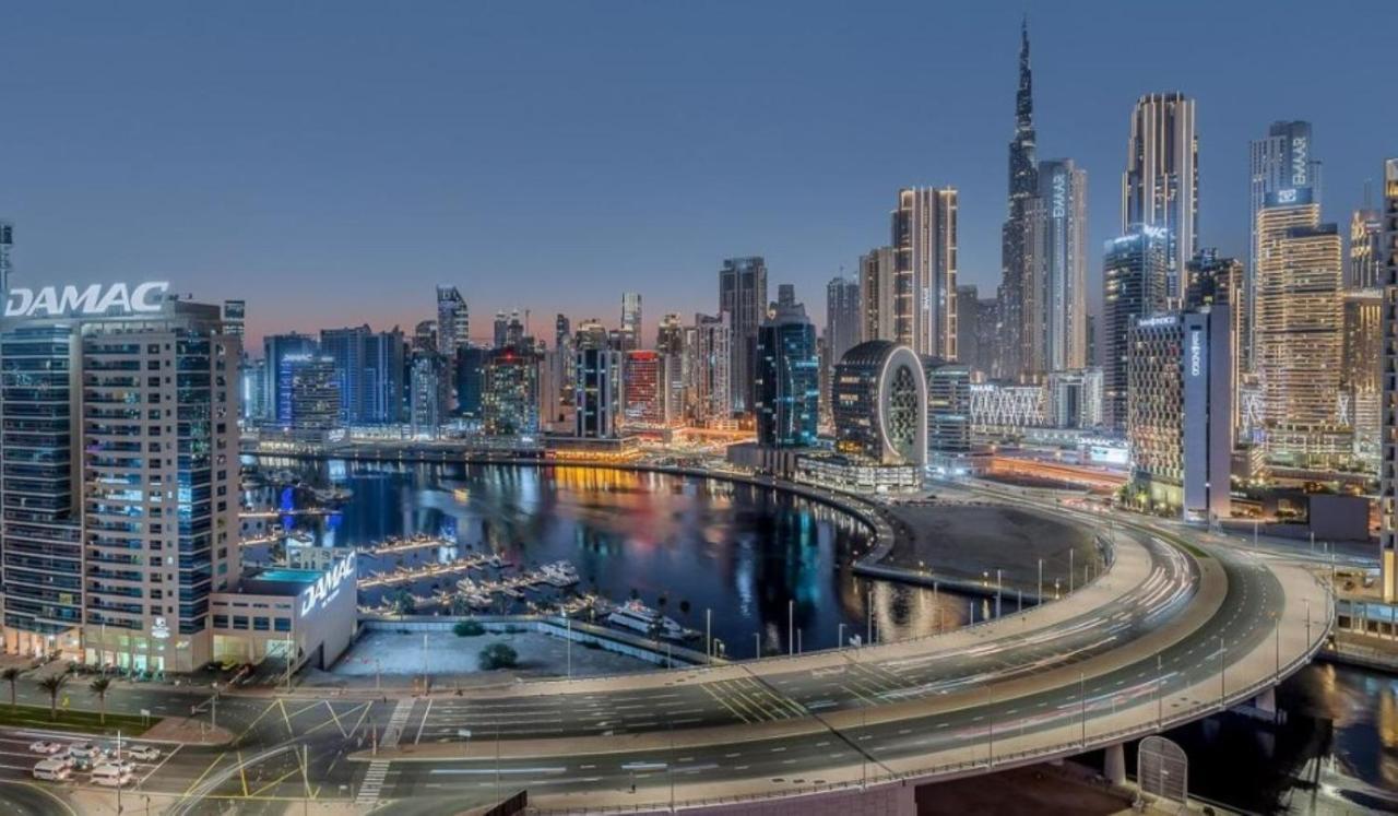 Elegant 2Br View With Rooftop Pool The Bay Dubai Eksteriør bilde